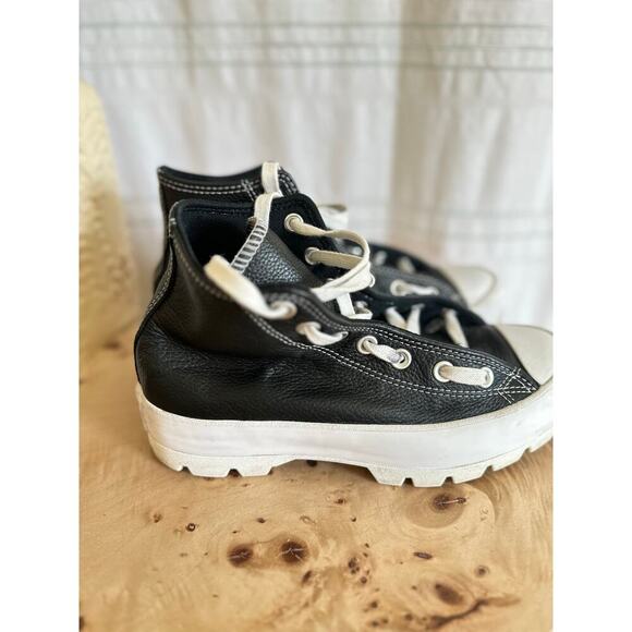 Converse Chuck Taylor AllStar Lugged Leather Sneakers Women’s 6.5 Black High Top - Picture 3 of 8